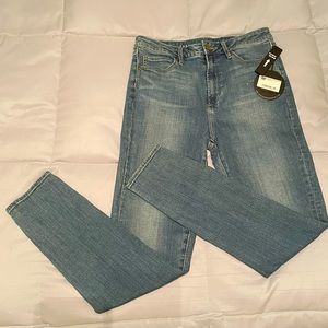 NWT.  Articles of Society jeans.